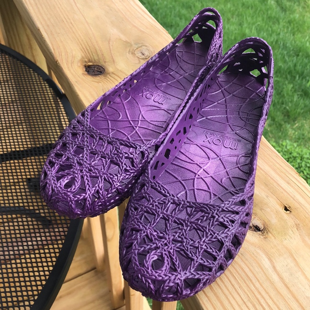 Mox jelly shoes size 8-9 euro size 40 purple ☂️
